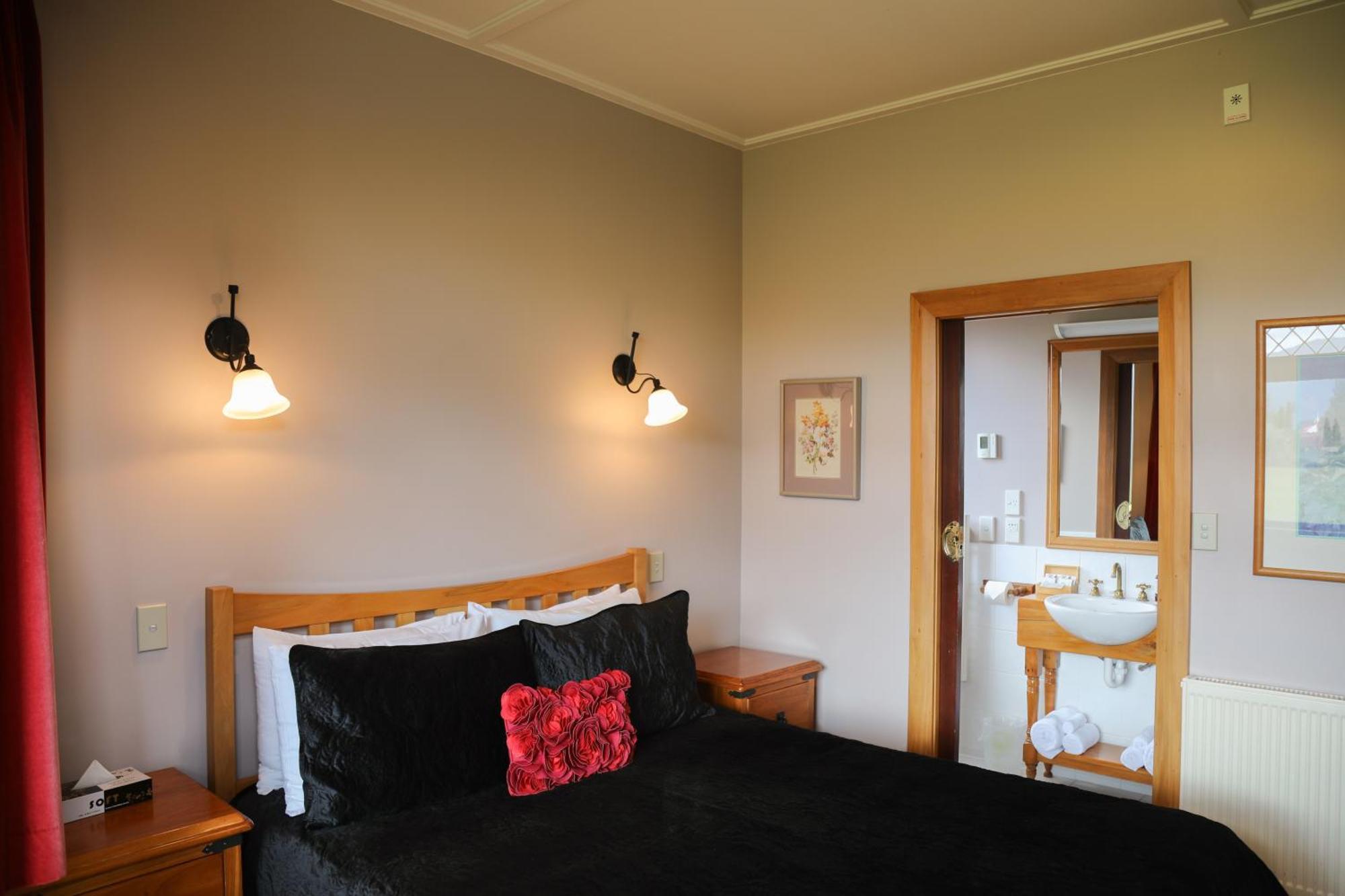 Te Anau Lodge Exteriör bild
