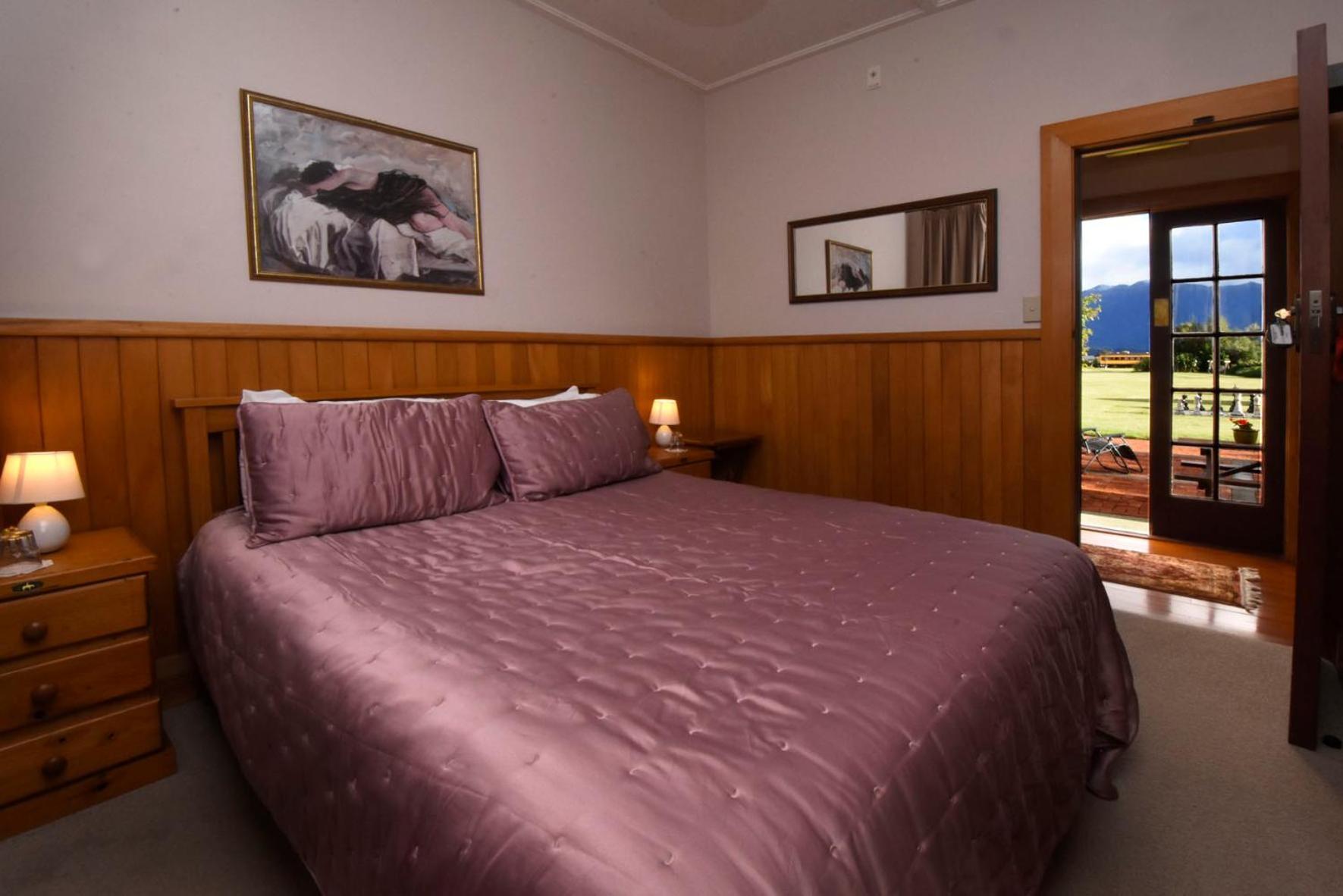 Te Anau Lodge Exteriör bild