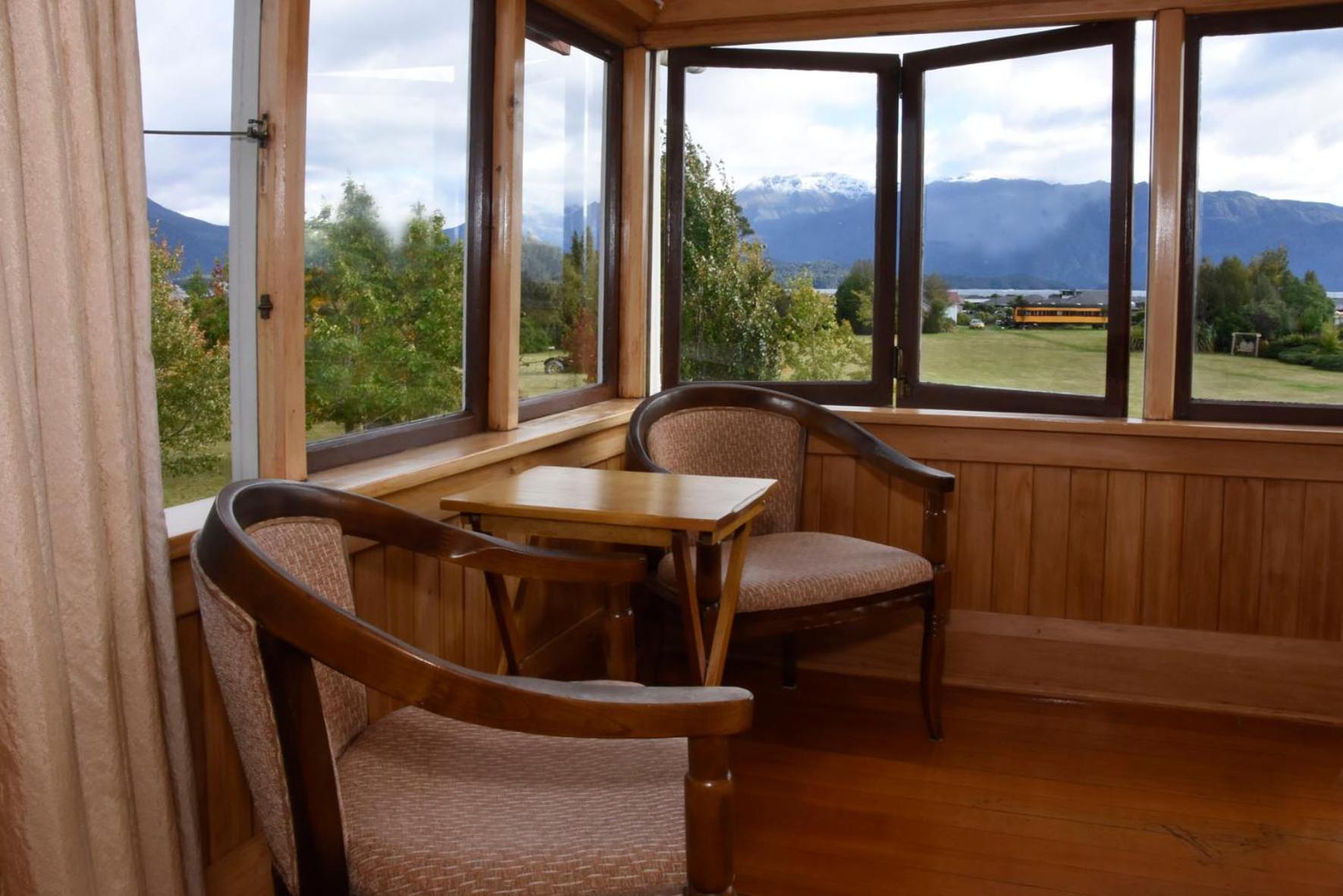 Te Anau Lodge Exteriör bild